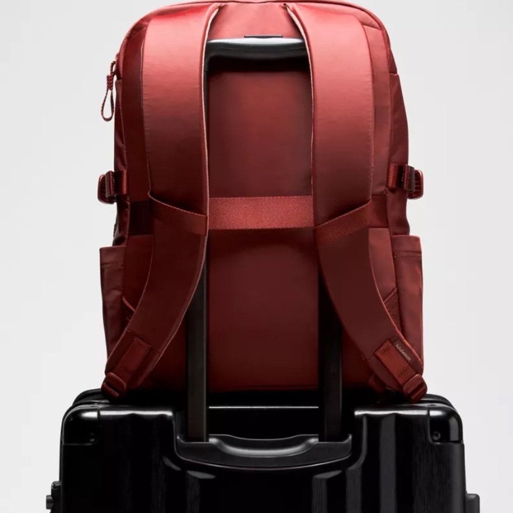 Lululemon New Crew Backpack 22L Updated- Rockwood - Picture 11 of 11